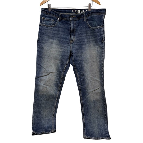 Blue‎ Relaxed Fit Jeans with Vintage Wash - Picture 4 of 11